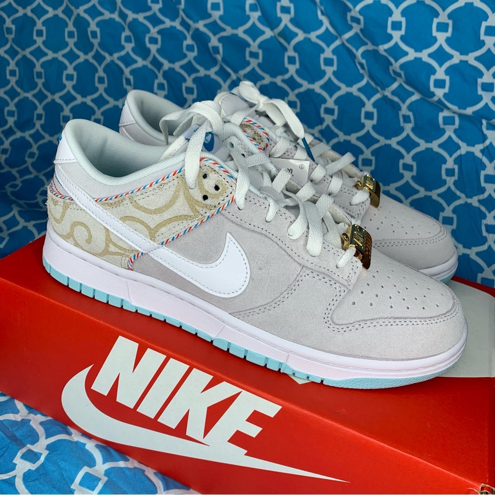 Nike dunk low Women’s size 10.5 Barbershop cool Grey SE neutral vast fog rare og